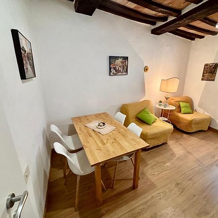 Red House Apartment Gubbio Exterior photo