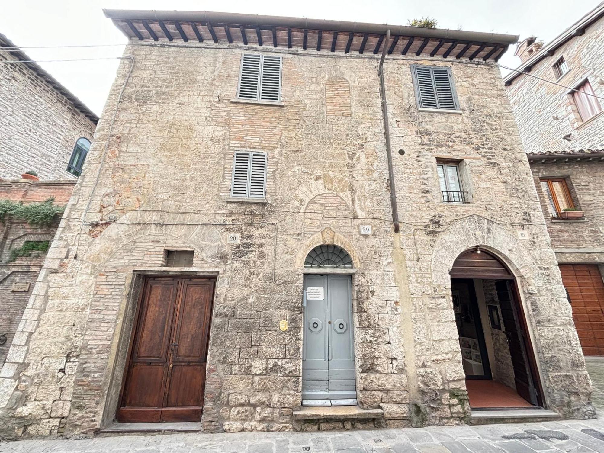 Red House Apartment Gubbio Exterior photo