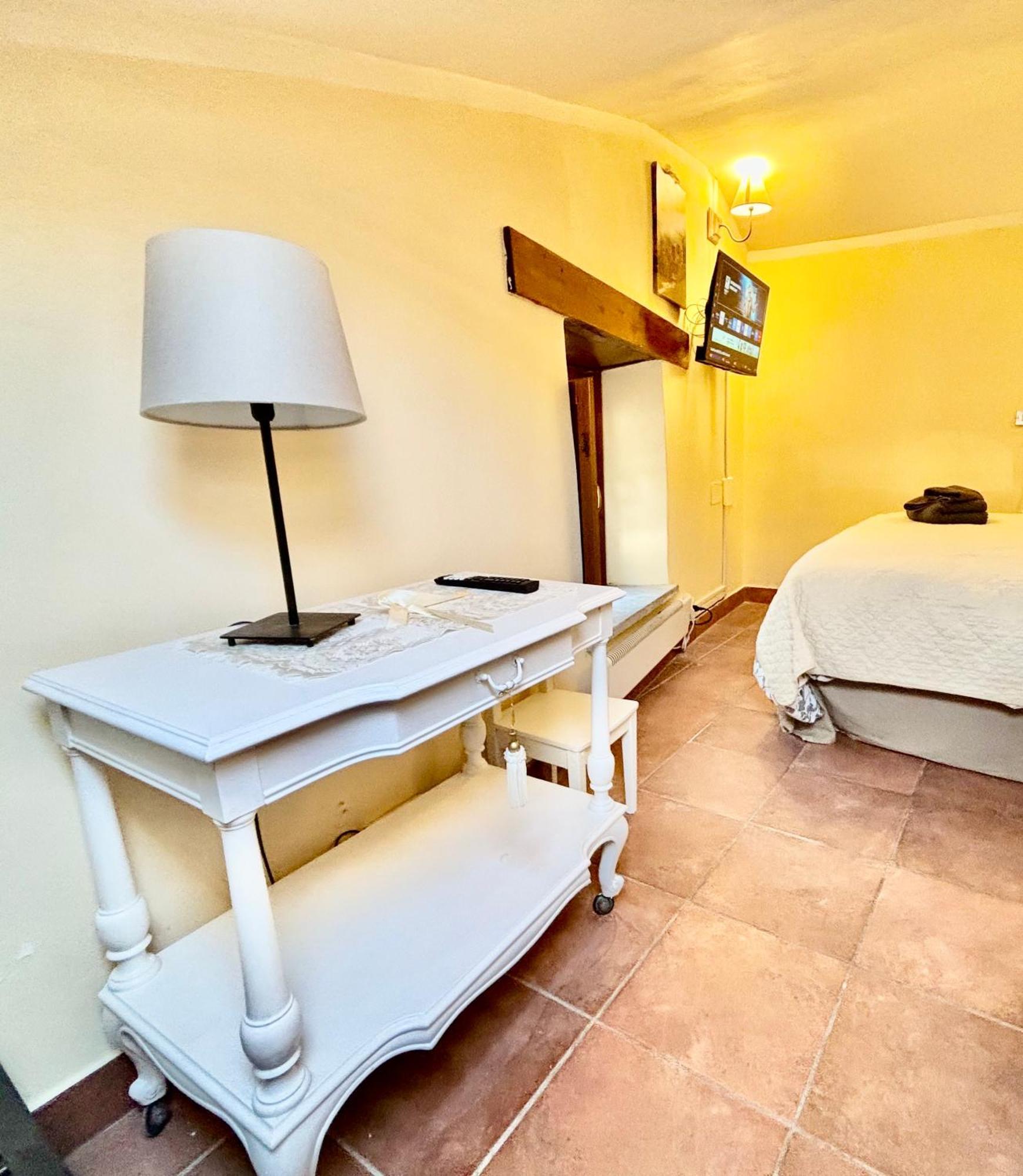 Red House Apartment Gubbio Exterior photo